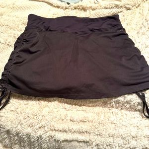 Champions brand athlete skirt w shorts